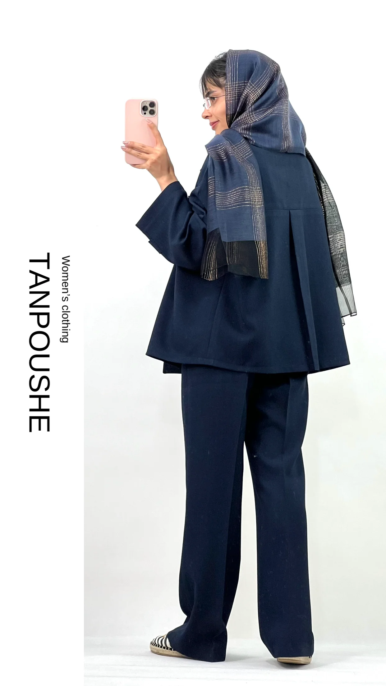 کت و شلوار سورمه‌ای AVA - Image 9