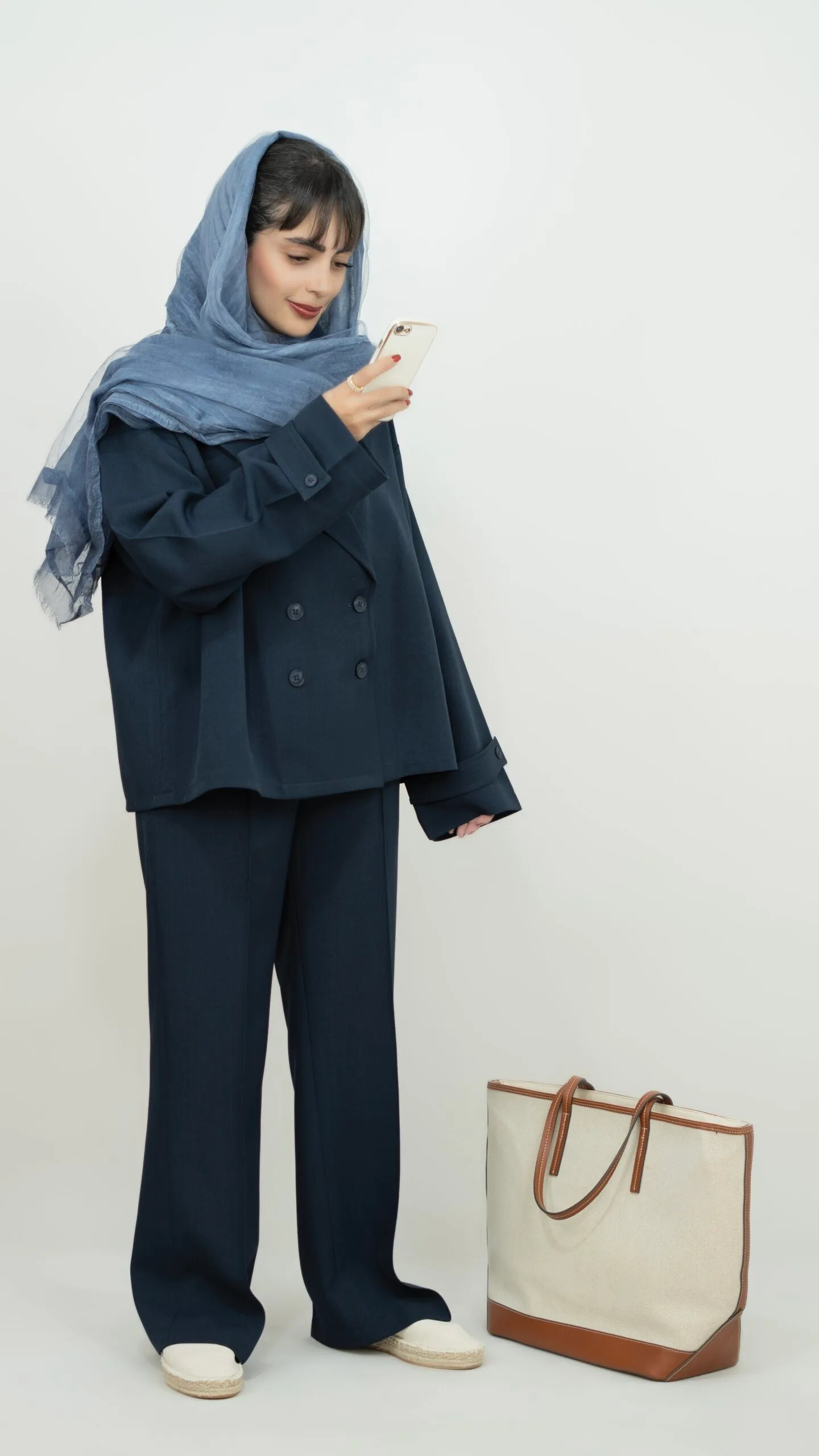 کت و شلوار سورمه‌ای AVA - Image 2