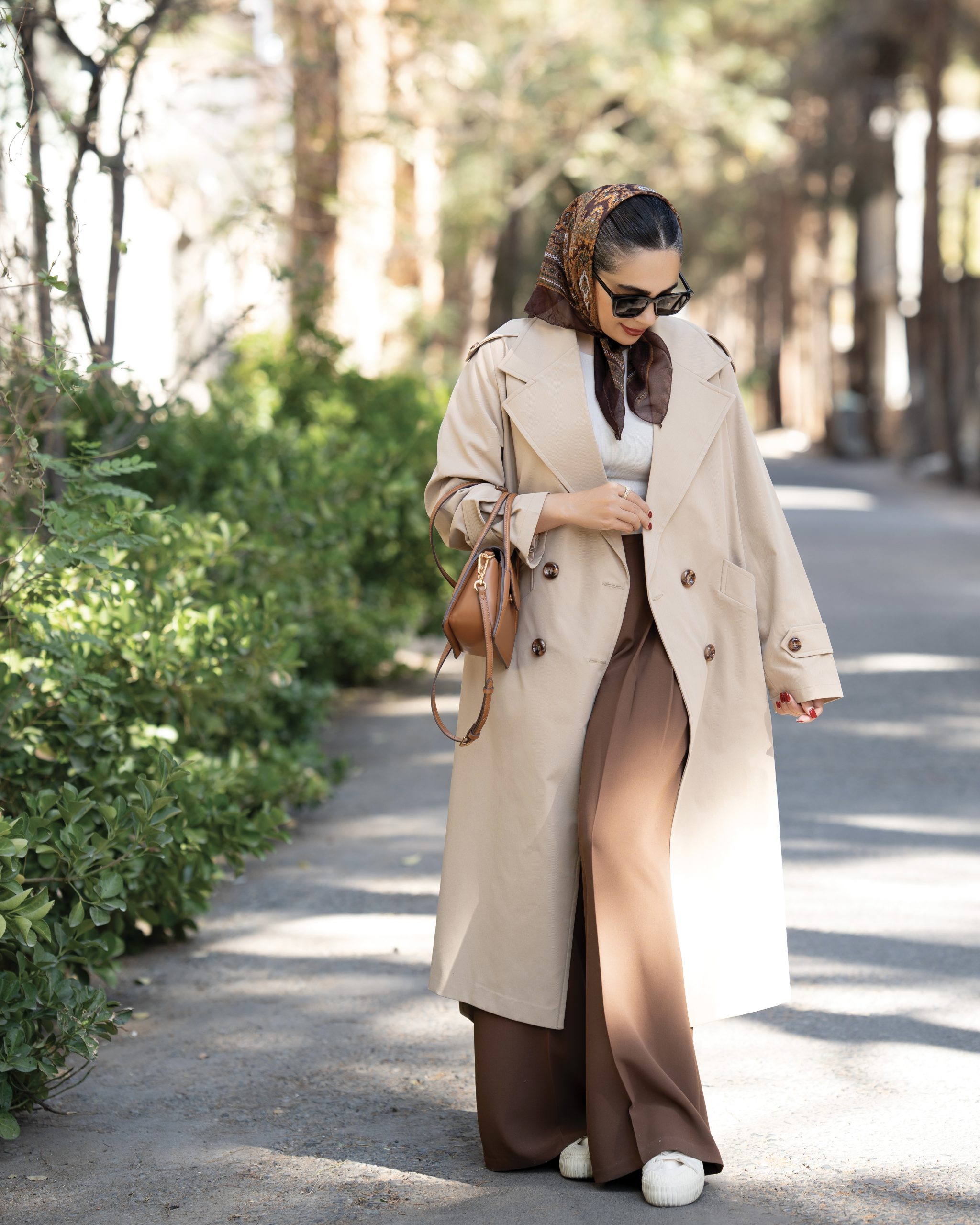 ترنچکت کرمی ROZA