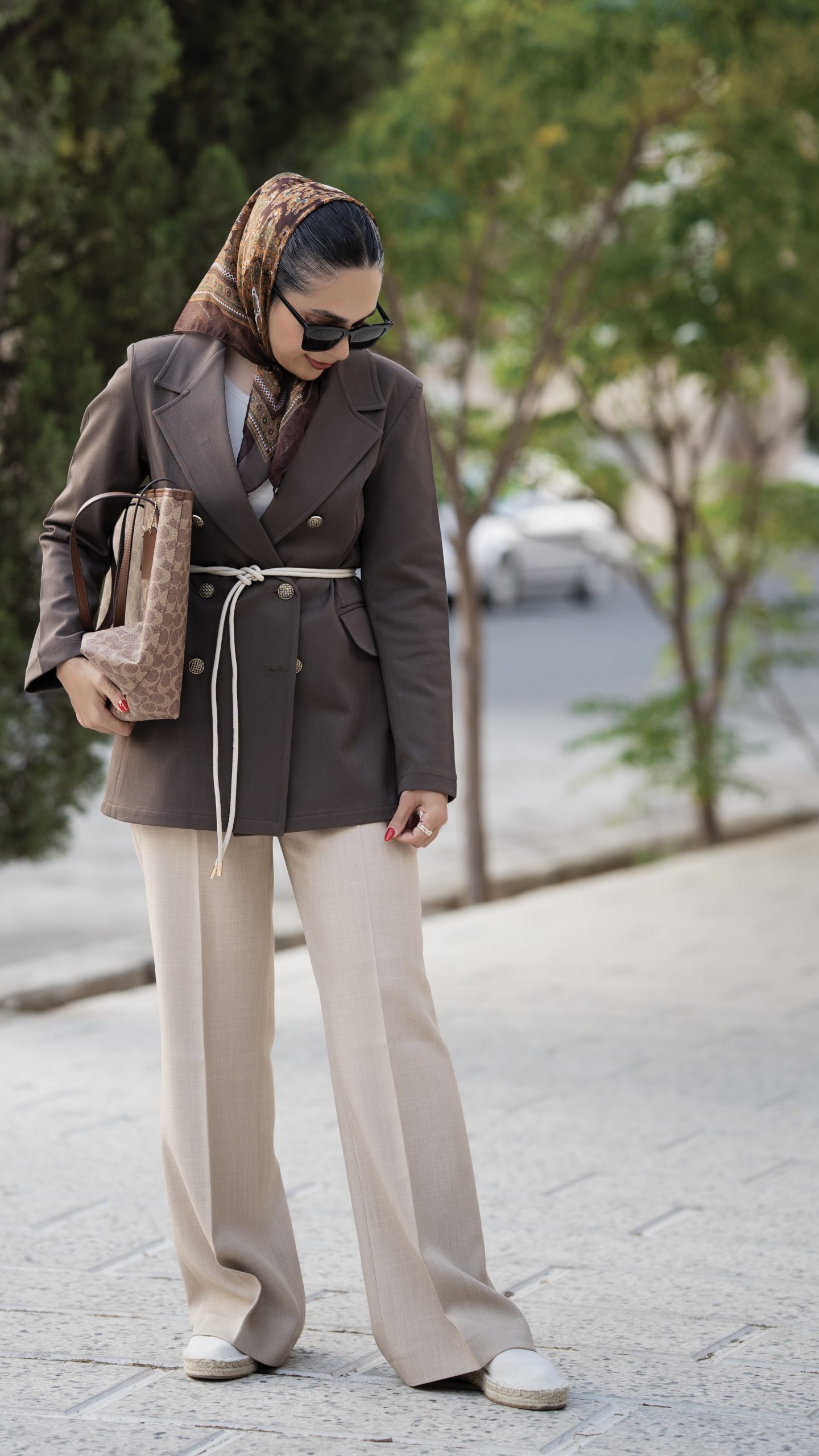 کت گاباردین قهوهای LADY - تصویر 4